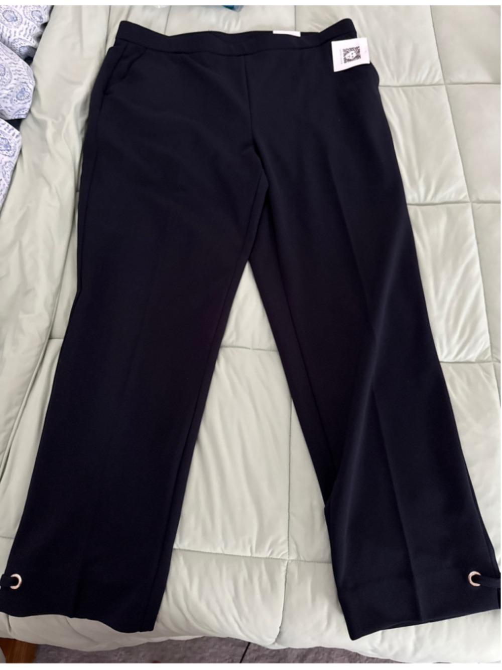 #0263 - Women's Anne Klein Black Straight Leg Pants Size L with Gold Accents